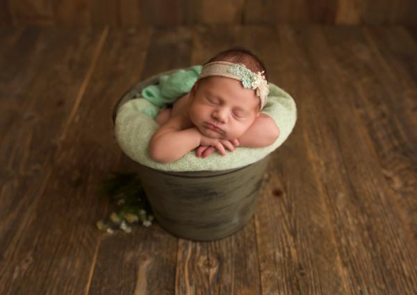 Best Newborn Baby Photography in Calgary