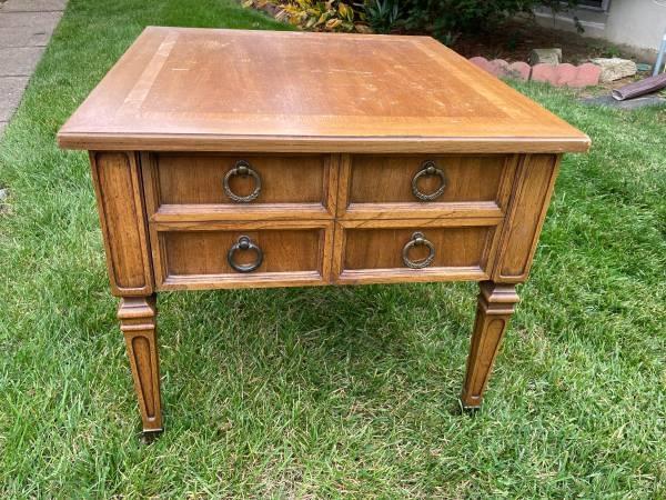 Thomasville Side End Table Solid Wood